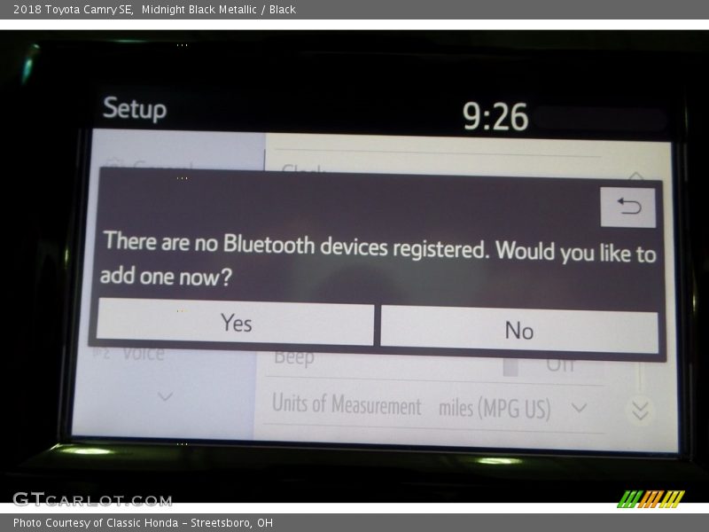 Midnight Black Metallic / Black 2018 Toyota Camry SE