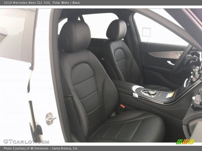 Polar White / Black 2019 Mercedes-Benz GLC 300