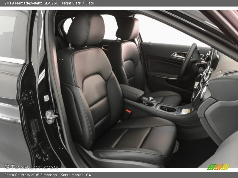 Night Black / Black 2019 Mercedes-Benz GLA 250