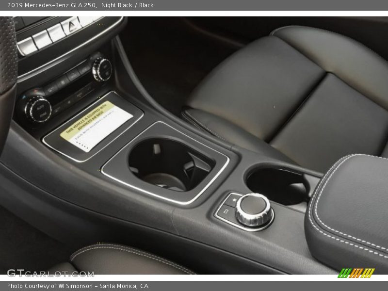 Night Black / Black 2019 Mercedes-Benz GLA 250
