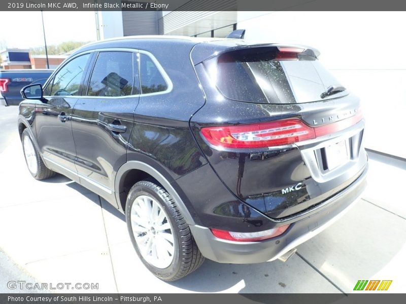 Infinite Black Metallic / Ebony 2019 Lincoln MKC AWD