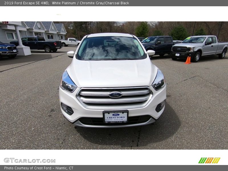 White Platinum / Chromite Gray/Charcoal Black 2019 Ford Escape SE 4WD