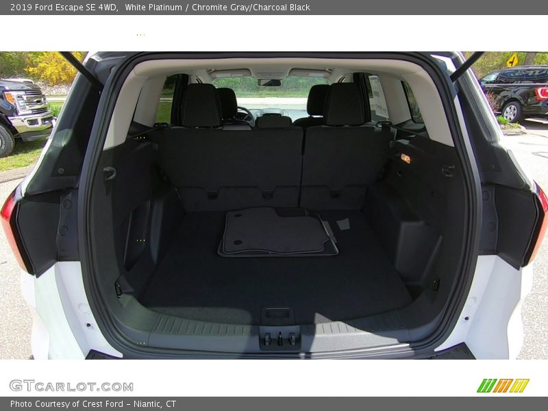 White Platinum / Chromite Gray/Charcoal Black 2019 Ford Escape SE 4WD