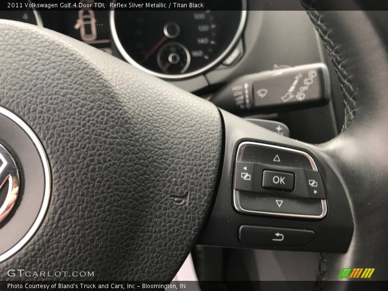 Reflex Silver Metallic / Titan Black 2011 Volkswagen Golf 4 Door TDI