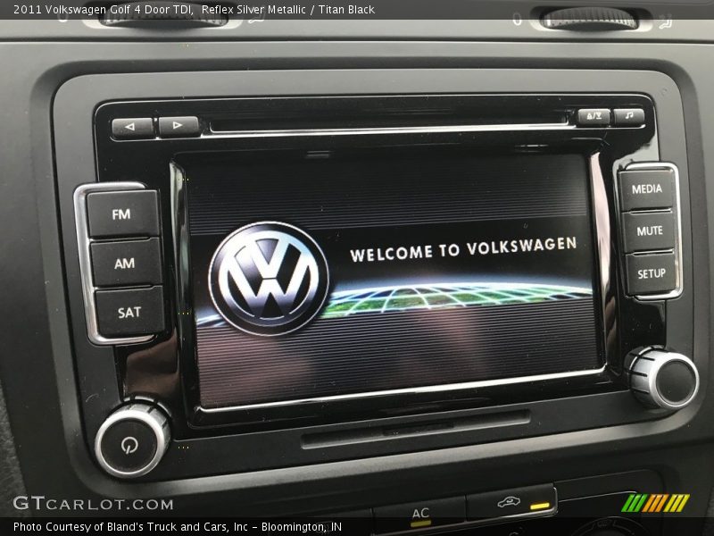 Reflex Silver Metallic / Titan Black 2011 Volkswagen Golf 4 Door TDI