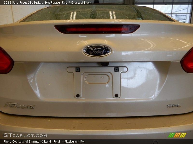 Hot Pepper Red / Charcoal Black 2018 Ford Focus SEL Sedan