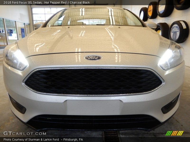 Hot Pepper Red / Charcoal Black 2018 Ford Focus SEL Sedan