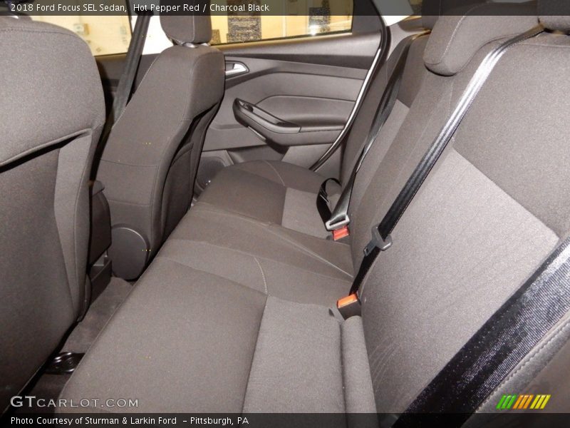 Hot Pepper Red / Charcoal Black 2018 Ford Focus SEL Sedan