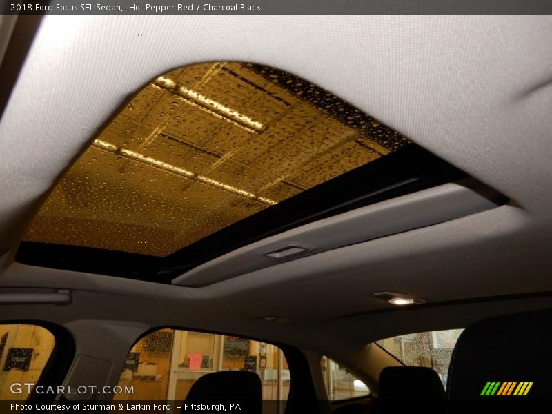 Hot Pepper Red / Charcoal Black 2018 Ford Focus SEL Sedan