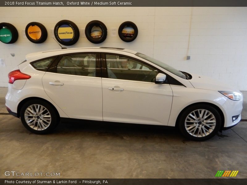 Oxford White / Medium Soft Ceramic 2018 Ford Focus Titanium Hatch