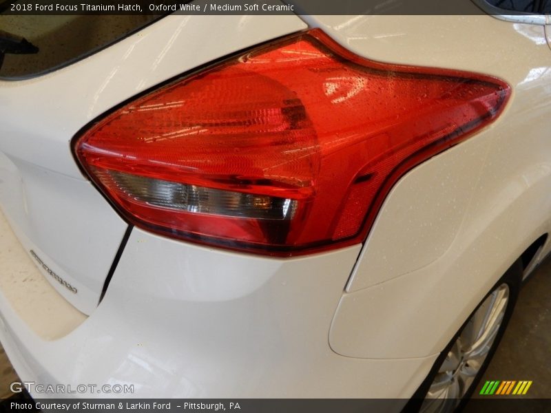 Oxford White / Medium Soft Ceramic 2018 Ford Focus Titanium Hatch