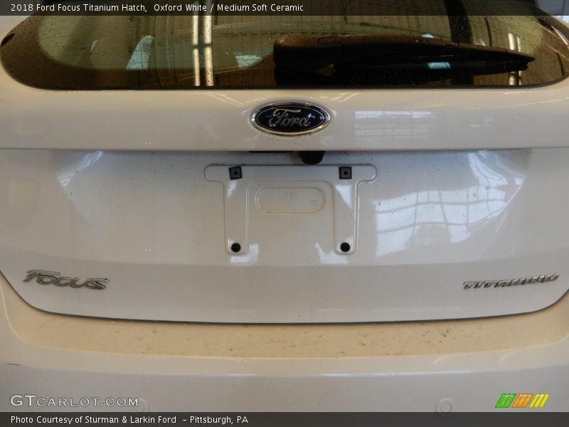 Oxford White / Medium Soft Ceramic 2018 Ford Focus Titanium Hatch