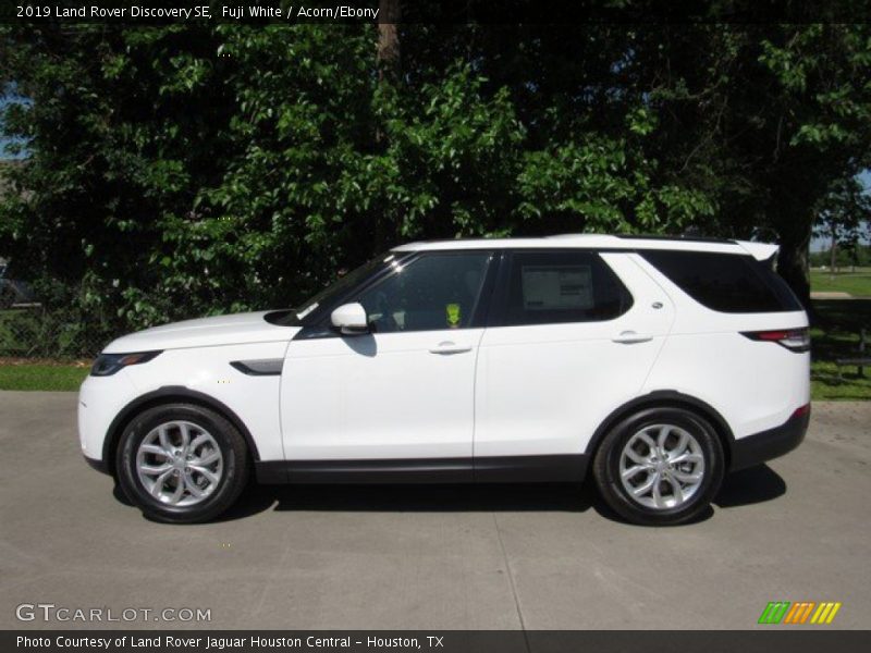  2019 Discovery SE Fuji White