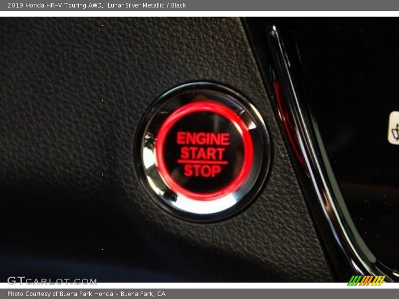 Lunar Silver Metallic / Black 2019 Honda HR-V Touring AWD