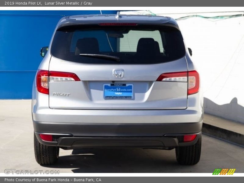 Lunar Silver Metallic / Gray 2019 Honda Pilot LX