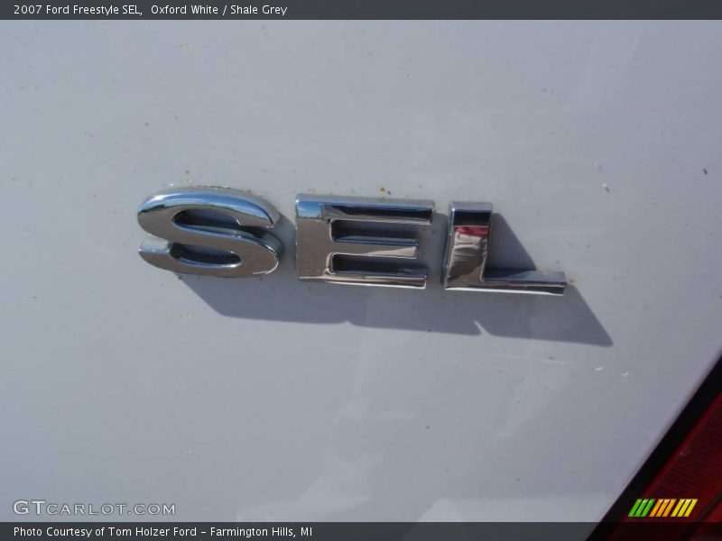 Oxford White / Shale Grey 2007 Ford Freestyle SEL
