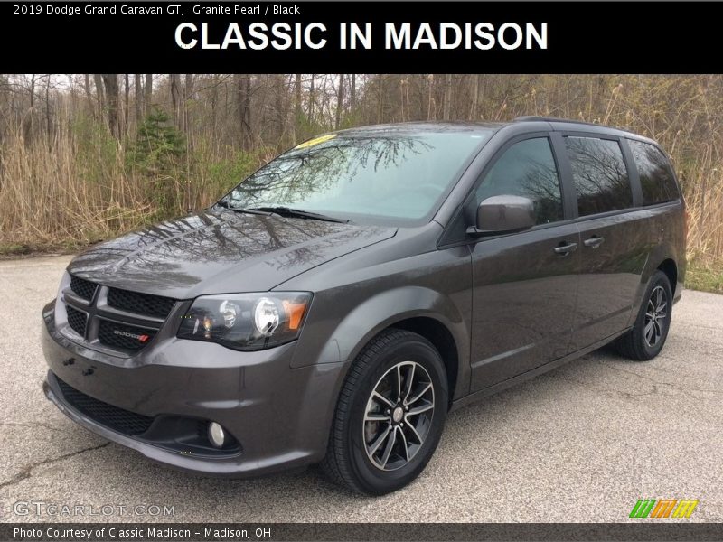 Granite Pearl / Black 2019 Dodge Grand Caravan GT