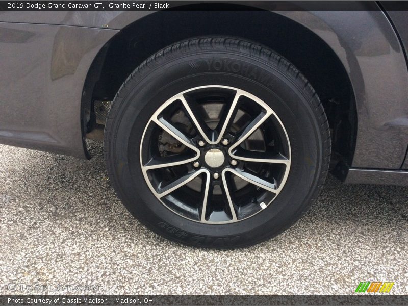 Granite Pearl / Black 2019 Dodge Grand Caravan GT