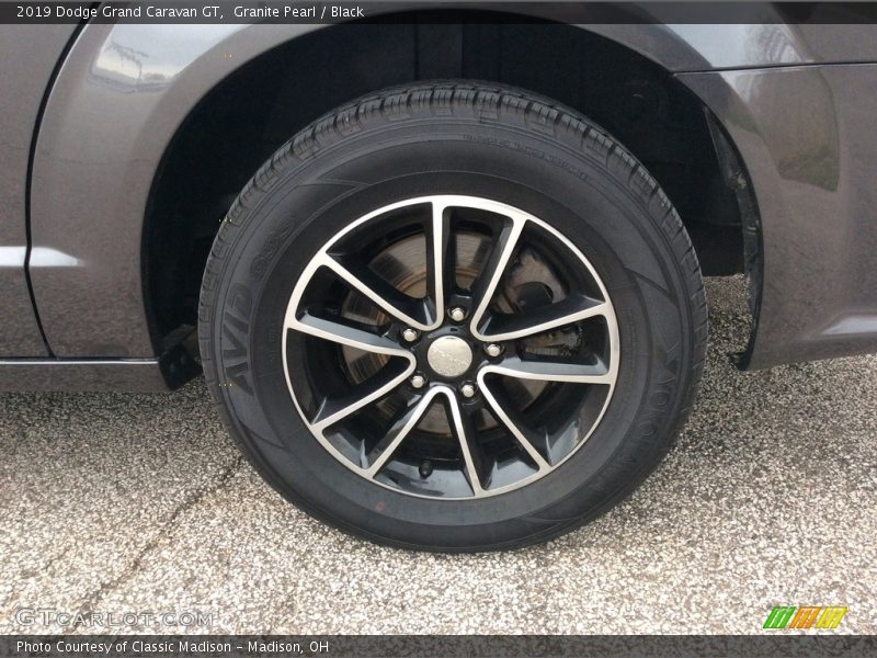 Granite Pearl / Black 2019 Dodge Grand Caravan GT