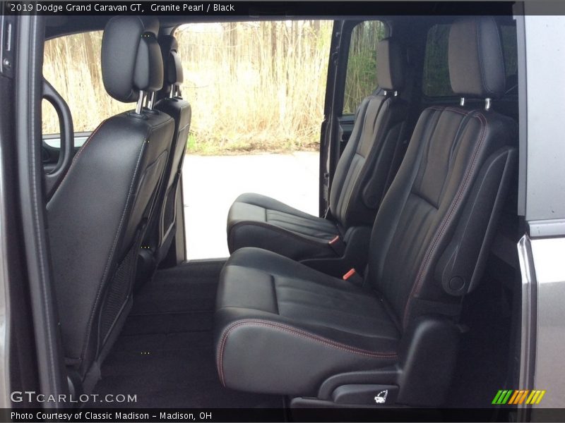 Granite Pearl / Black 2019 Dodge Grand Caravan GT