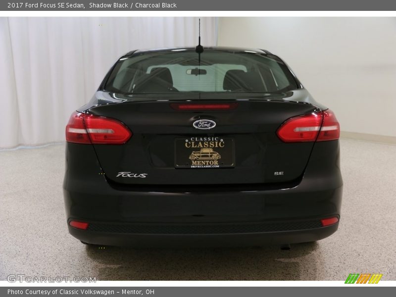 Shadow Black / Charcoal Black 2017 Ford Focus SE Sedan