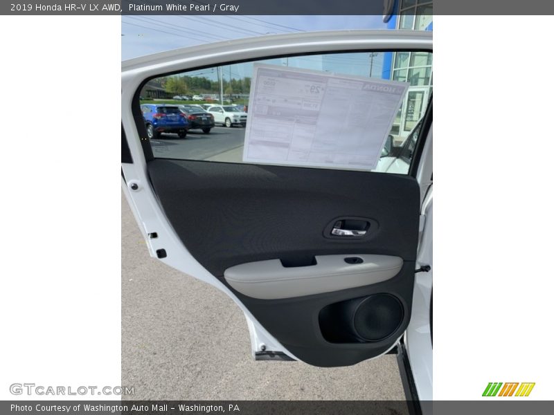 Platinum White Pearl / Gray 2019 Honda HR-V LX AWD