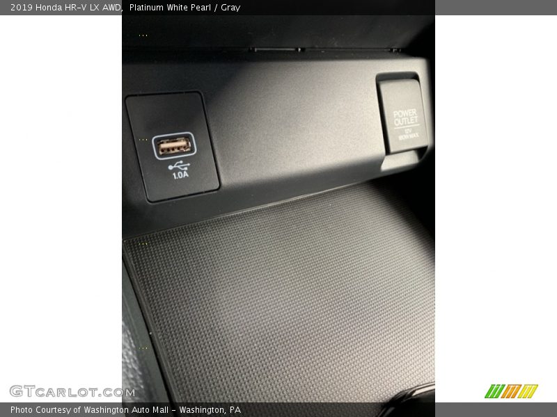 Platinum White Pearl / Gray 2019 Honda HR-V LX AWD