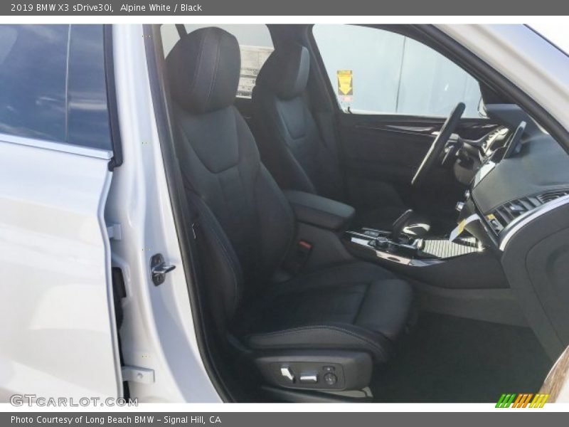 Alpine White / Black 2019 BMW X3 sDrive30i