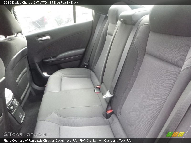 B5 Blue Pearl / Black 2019 Dodge Charger SXT AWD
