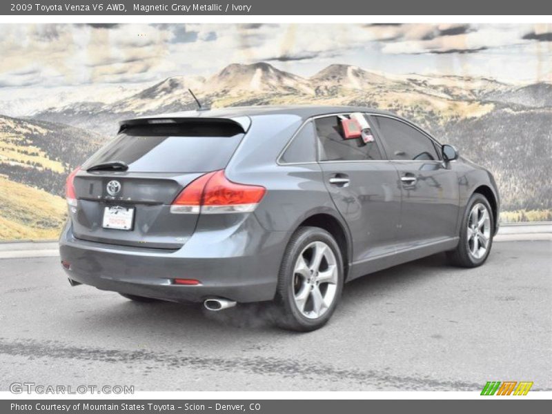 Magnetic Gray Metallic / Ivory 2009 Toyota Venza V6 AWD