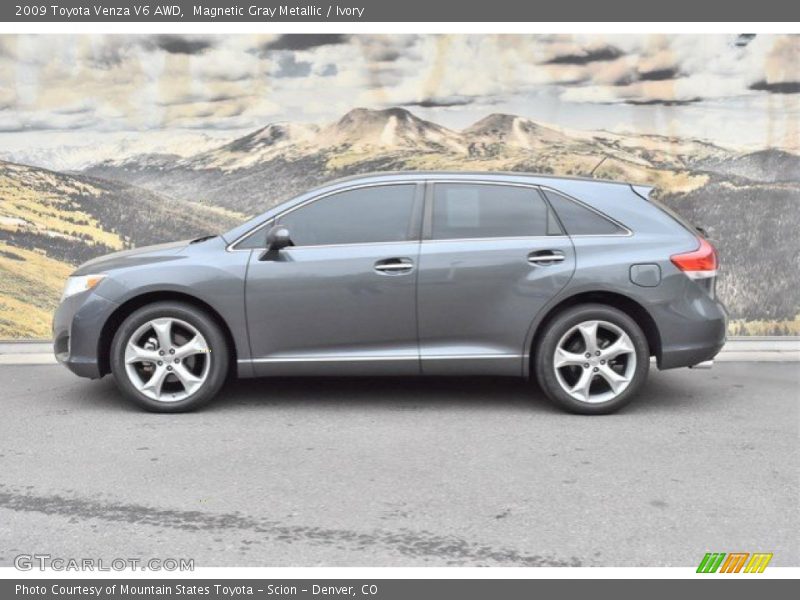 Magnetic Gray Metallic / Ivory 2009 Toyota Venza V6 AWD