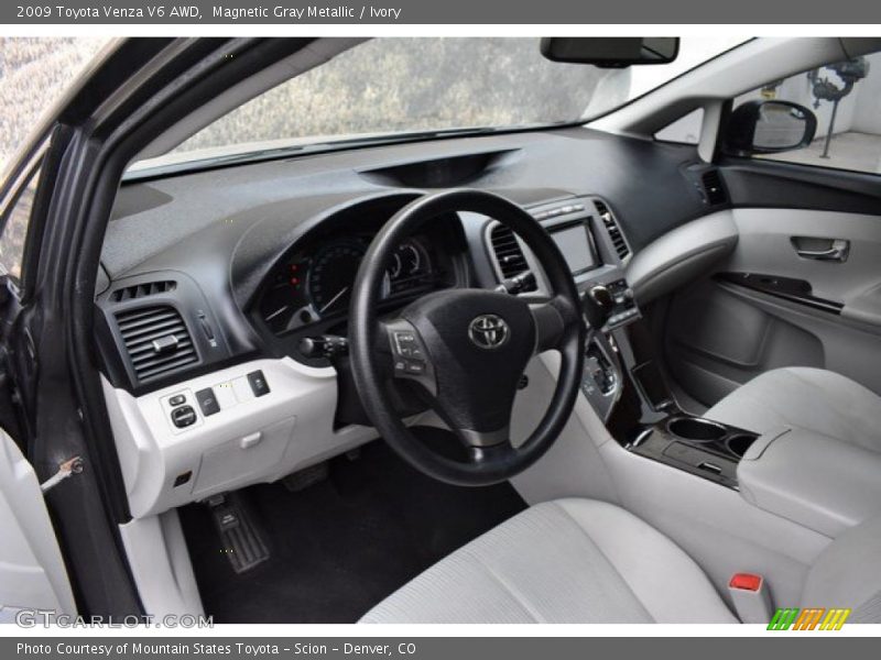 Magnetic Gray Metallic / Ivory 2009 Toyota Venza V6 AWD