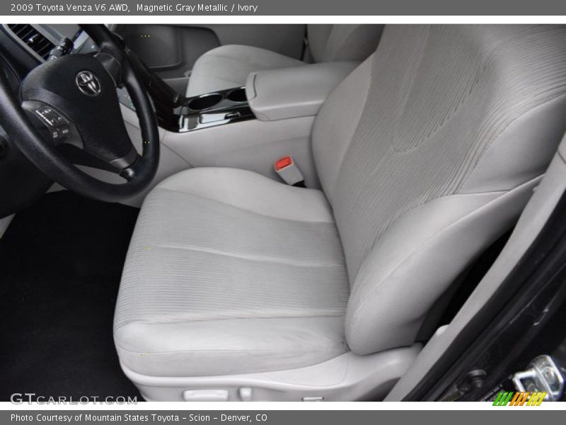 Magnetic Gray Metallic / Ivory 2009 Toyota Venza V6 AWD