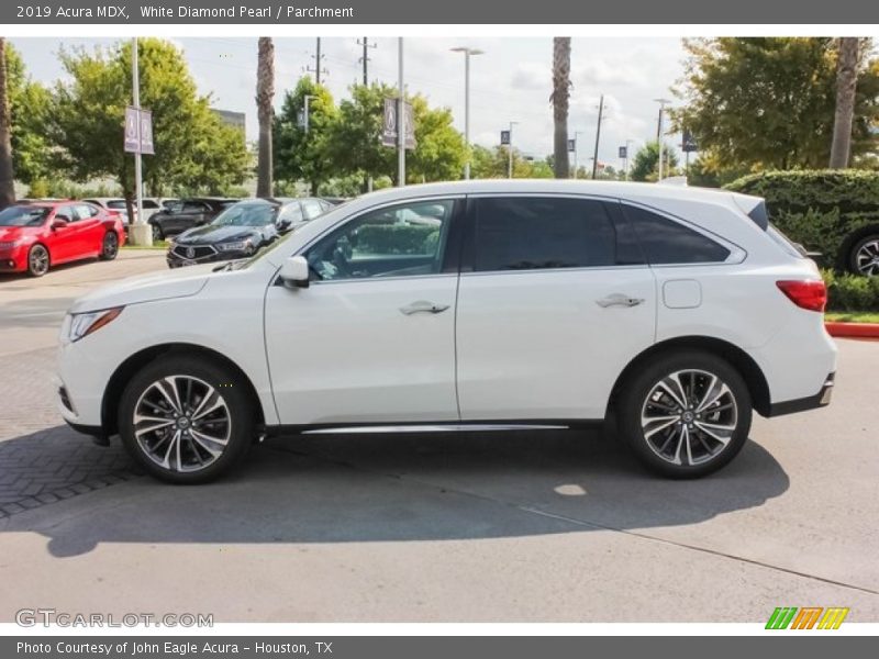 White Diamond Pearl / Parchment 2019 Acura MDX