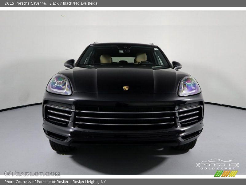 Black / Black/Mojave Beige 2019 Porsche Cayenne