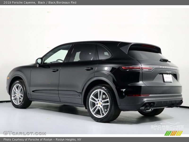 Black / Black/Bordeaux Red 2019 Porsche Cayenne