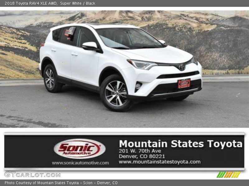 Super White / Black 2018 Toyota RAV4 XLE AWD