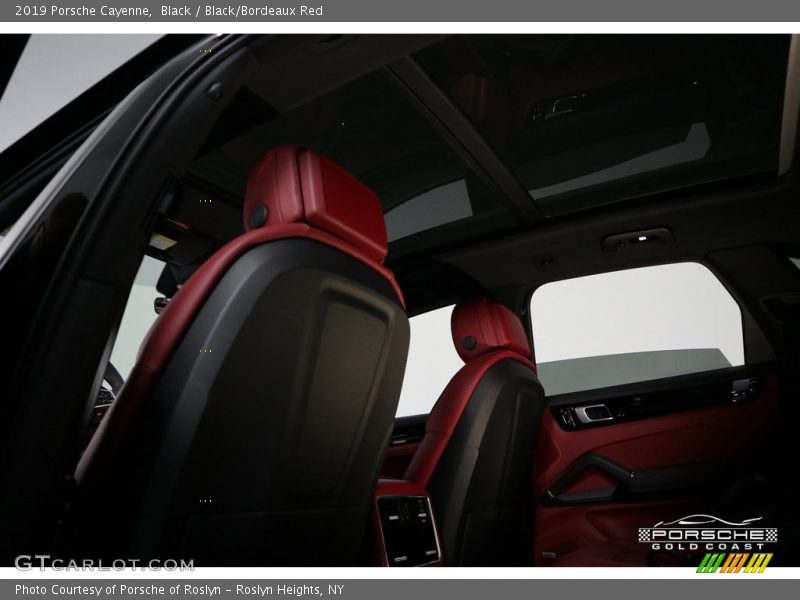 Black / Black/Bordeaux Red 2019 Porsche Cayenne