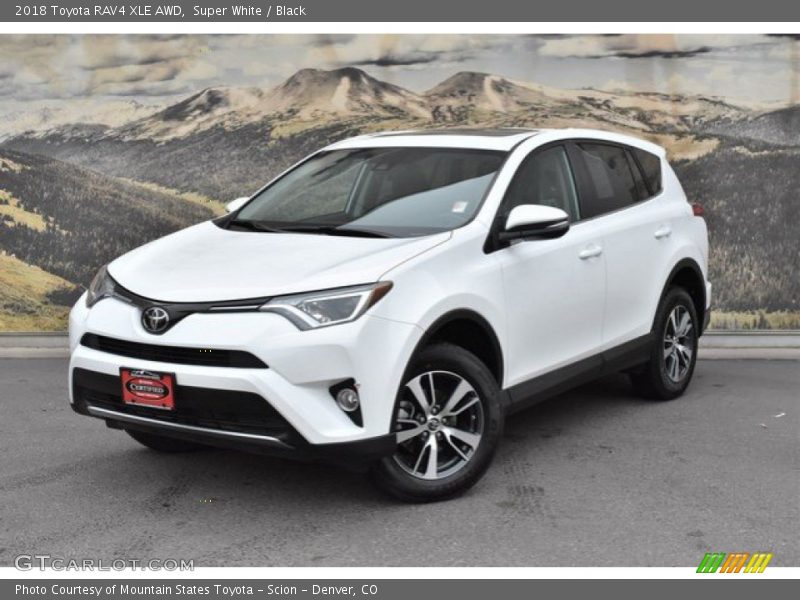 Super White / Black 2018 Toyota RAV4 XLE AWD