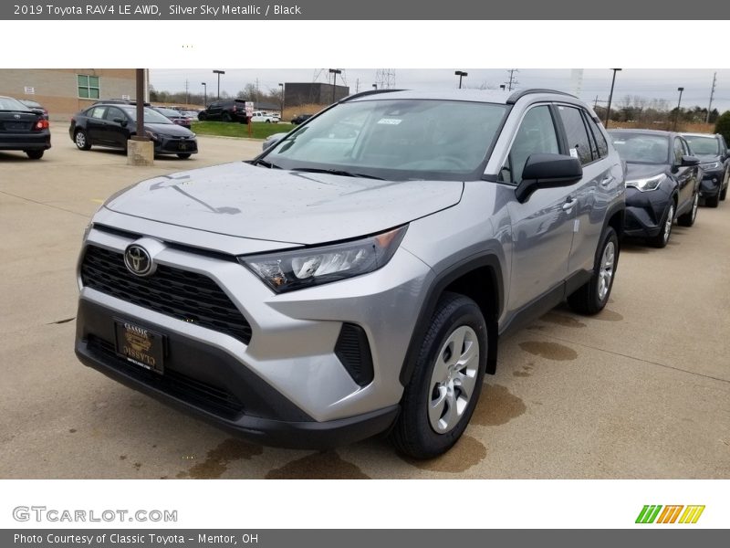 Silver Sky Metallic / Black 2019 Toyota RAV4 LE AWD