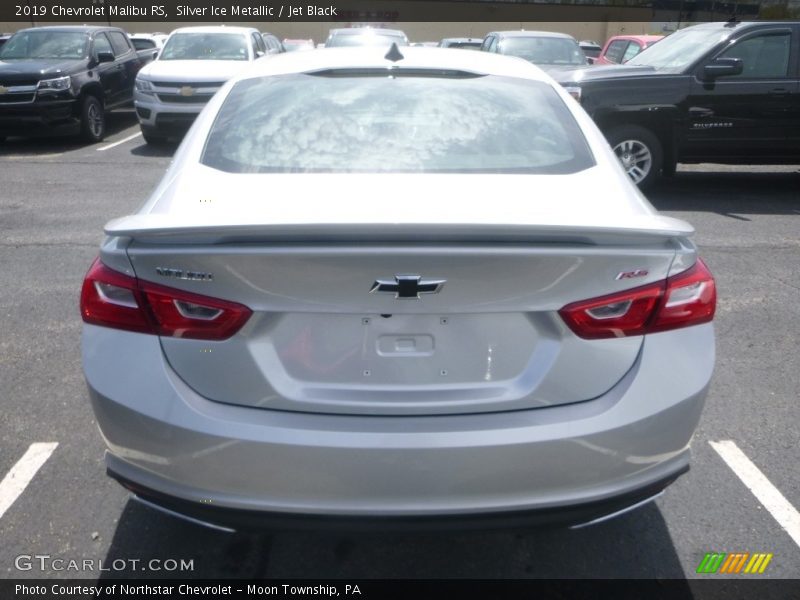 Silver Ice Metallic / Jet Black 2019 Chevrolet Malibu RS