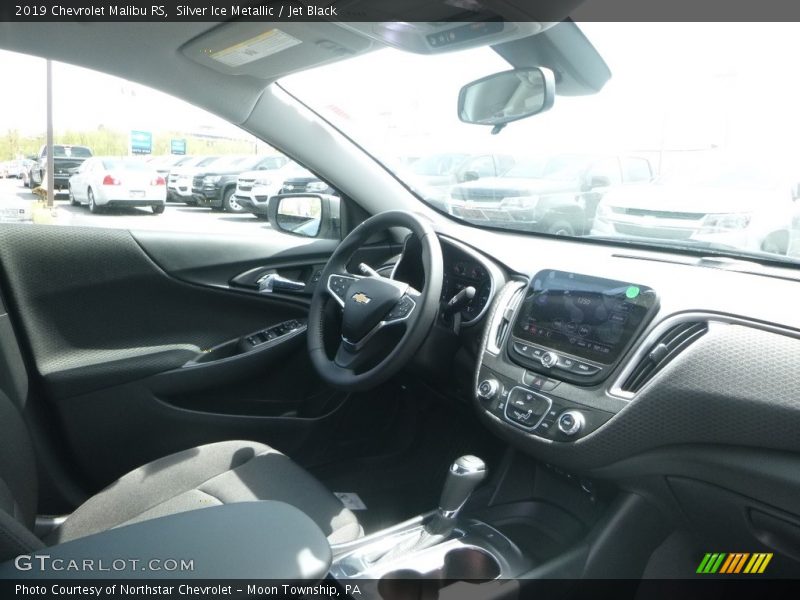 Silver Ice Metallic / Jet Black 2019 Chevrolet Malibu RS