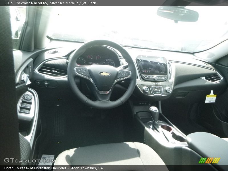 Silver Ice Metallic / Jet Black 2019 Chevrolet Malibu RS