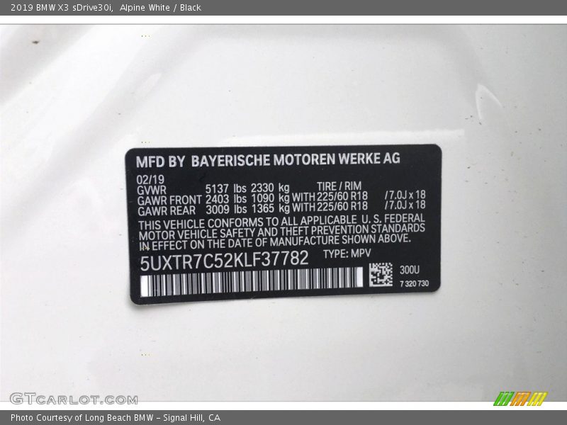 Alpine White / Black 2019 BMW X3 sDrive30i