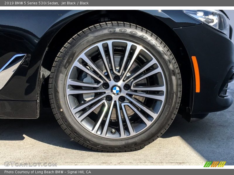 Jet Black / Black 2019 BMW 5 Series 530i Sedan