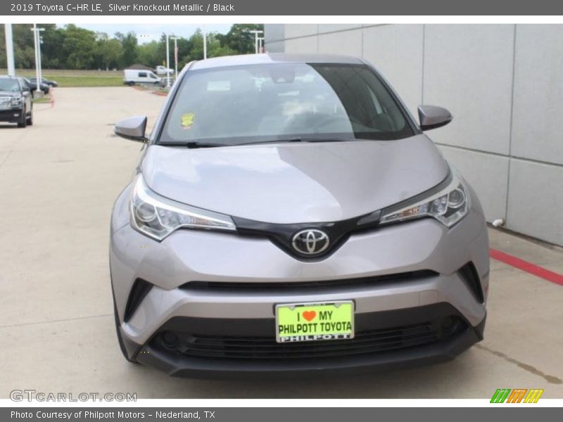Silver Knockout Metallic / Black 2019 Toyota C-HR LE