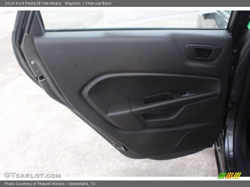 Magnetic / Charcoal Black 2019 Ford Fiesta SE Hatchback