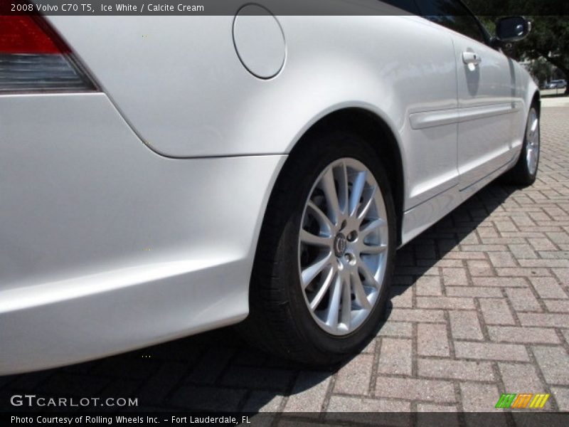 Ice White / Calcite Cream 2008 Volvo C70 T5