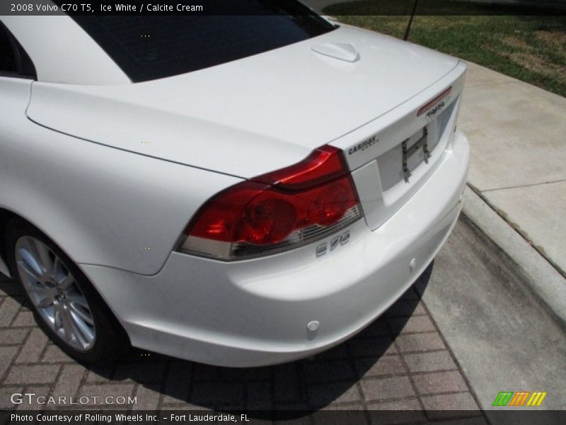 Ice White / Calcite Cream 2008 Volvo C70 T5