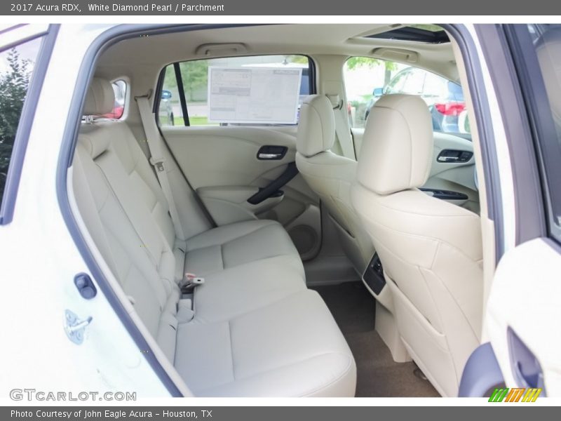 White Diamond Pearl / Parchment 2017 Acura RDX